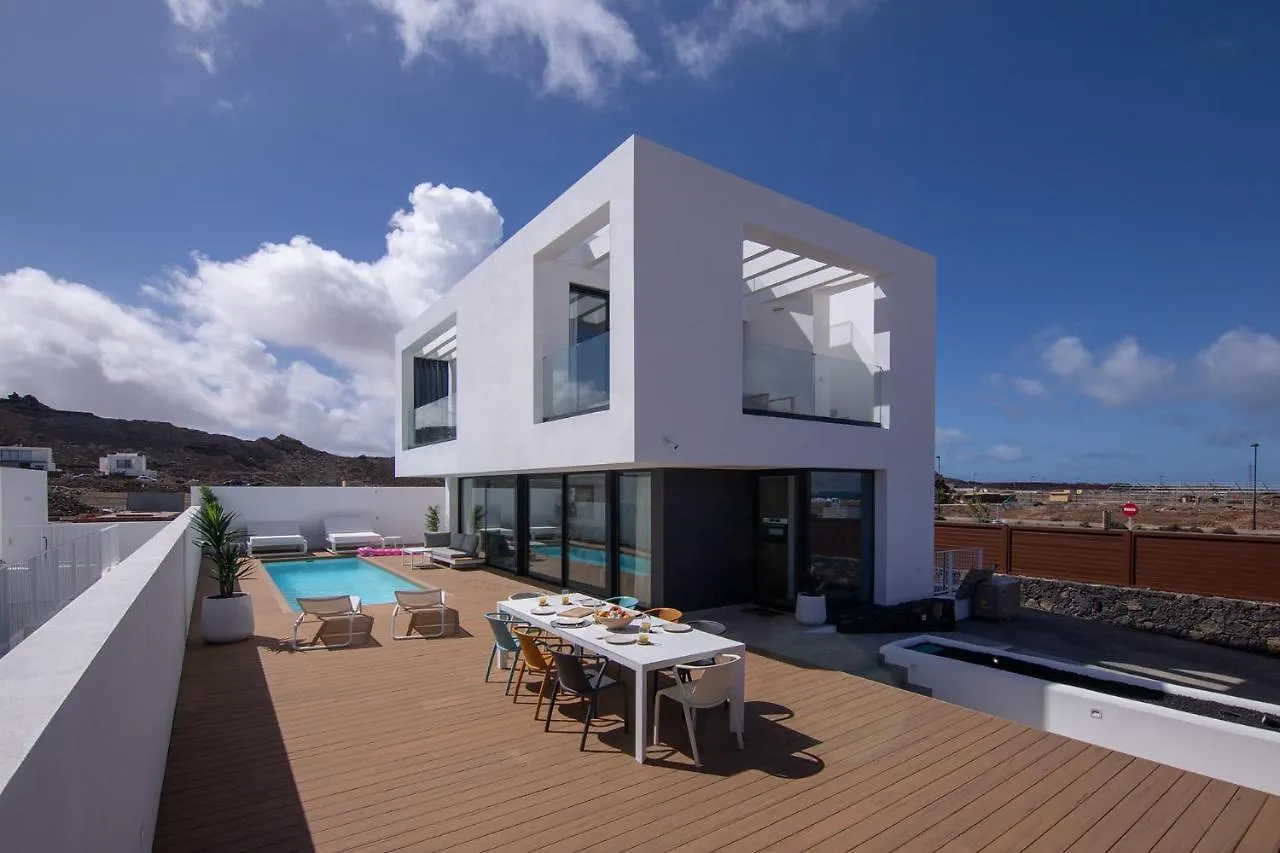 Villa Yolo Norte Private Pool Corralejo By Holidays Home